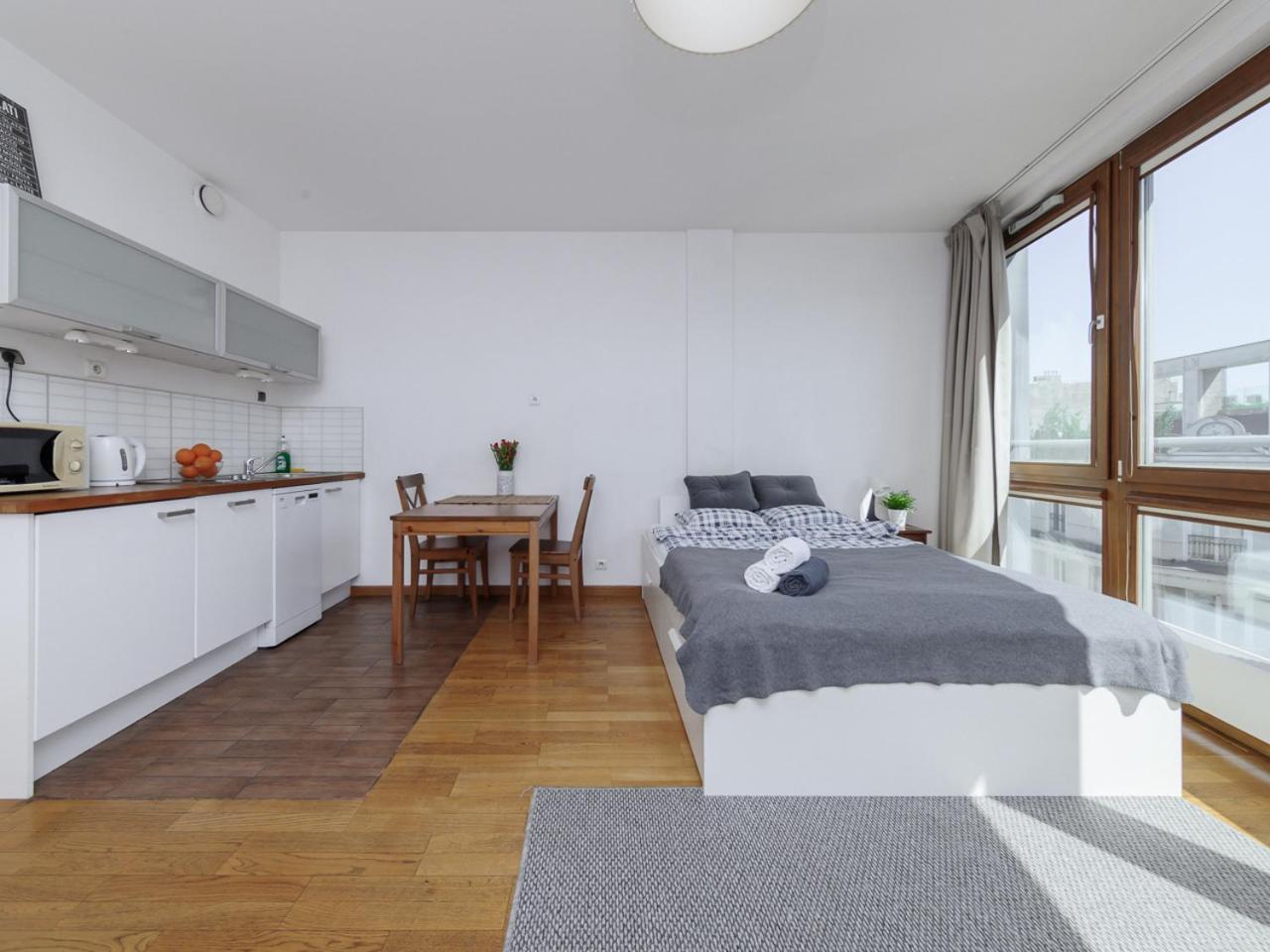 Luxury Apartment Piekna ワルシャワ エクステリア 写真