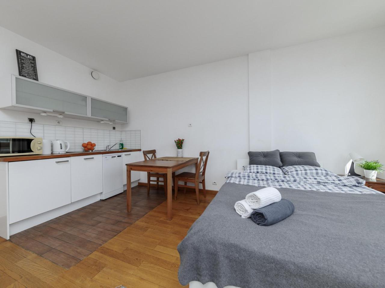 Luxury Apartment Piekna ワルシャワ エクステリア 写真