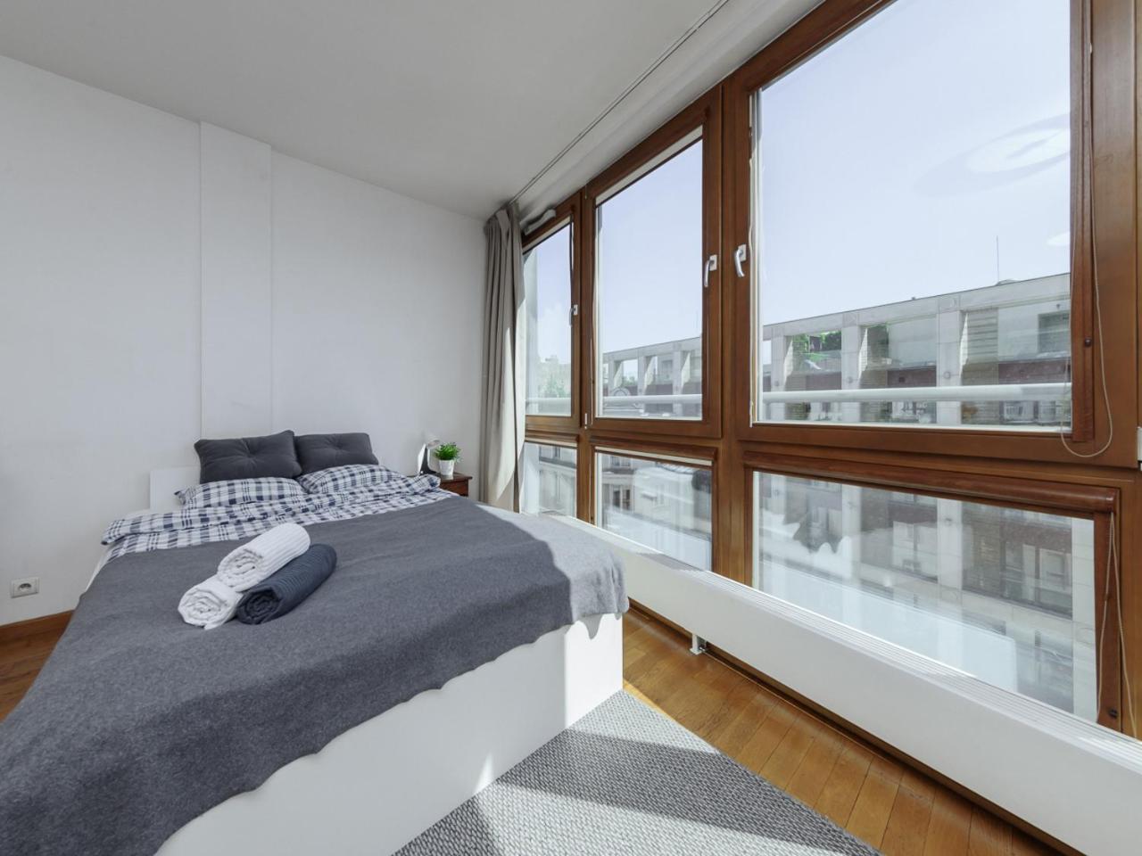 Luxury Apartment Piekna ワルシャワ エクステリア 写真