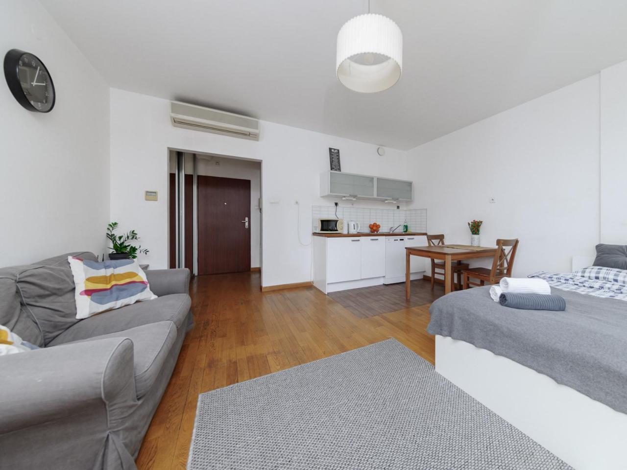 Luxury Apartment Piekna ワルシャワ エクステリア 写真