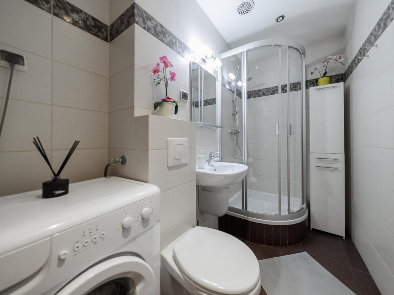 Luxury Apartment Piekna ワルシャワ エクステリア 写真
